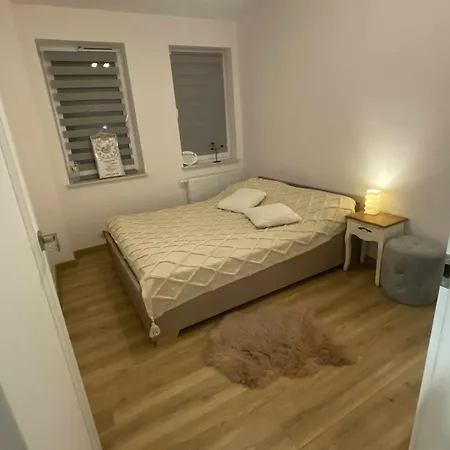 Wiktoria, 3 Sypialnie Appartement *